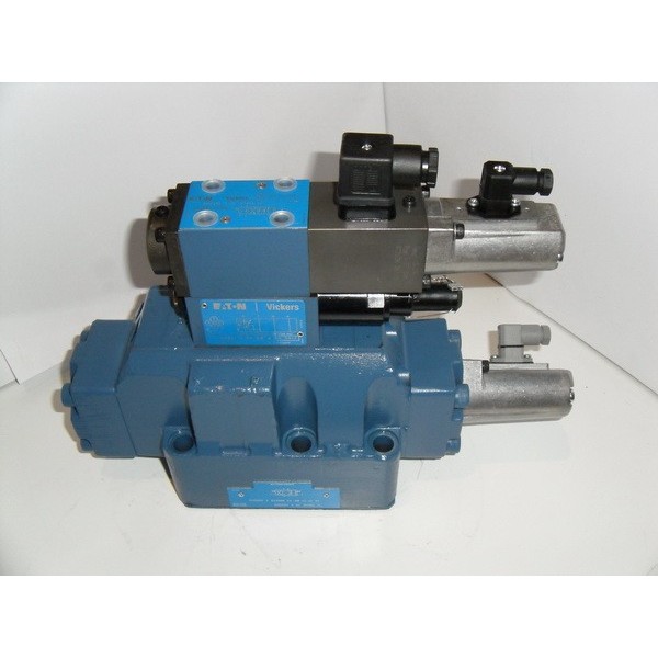 Solenoid direct. control valve