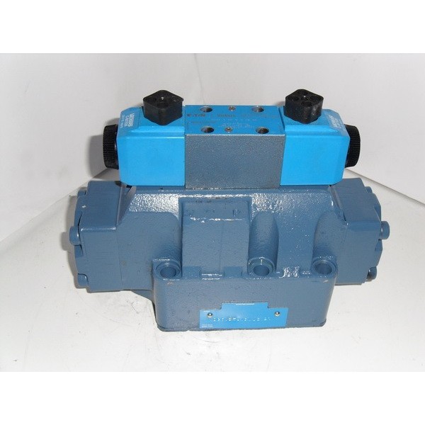 Solenoid direct. control valve