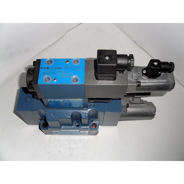 Solenoid direct. control valve