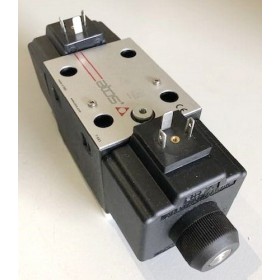 Solenoid direct. control valve