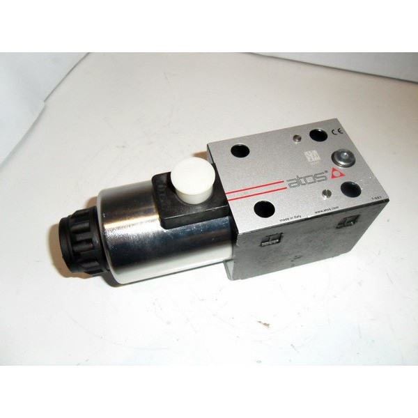 Solenoid direct. control valve