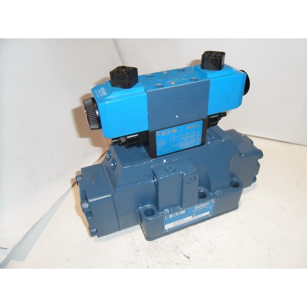 Solenoid direct. control valve