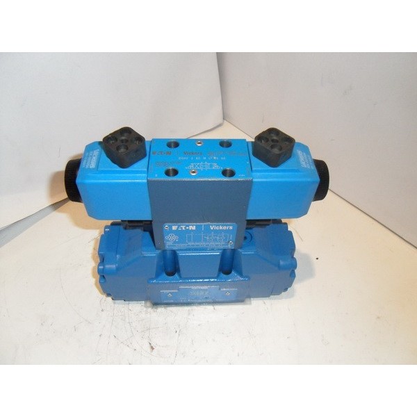 Solenoid direct. control valve