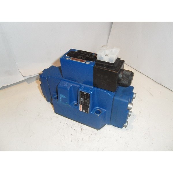 Solenoid direct. control valve