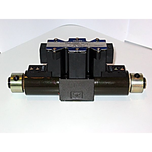 Solenoid direct. control valve