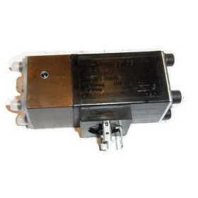 Solenoid direct. control valve