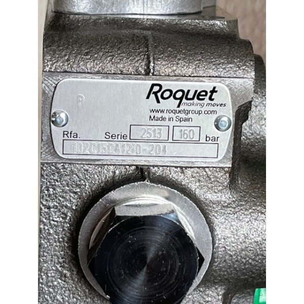 Distributeur à commande manuelle