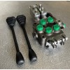 Distributeur à commande manuelle