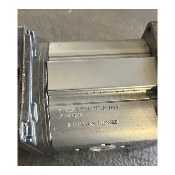 Pompe double à engrenage