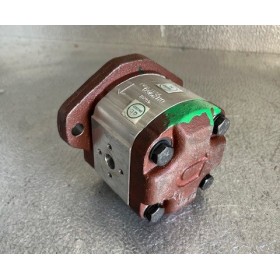 Pompe à engrenage arrière