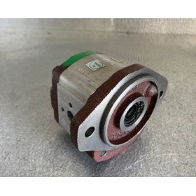 Pompe à engrenage arrière