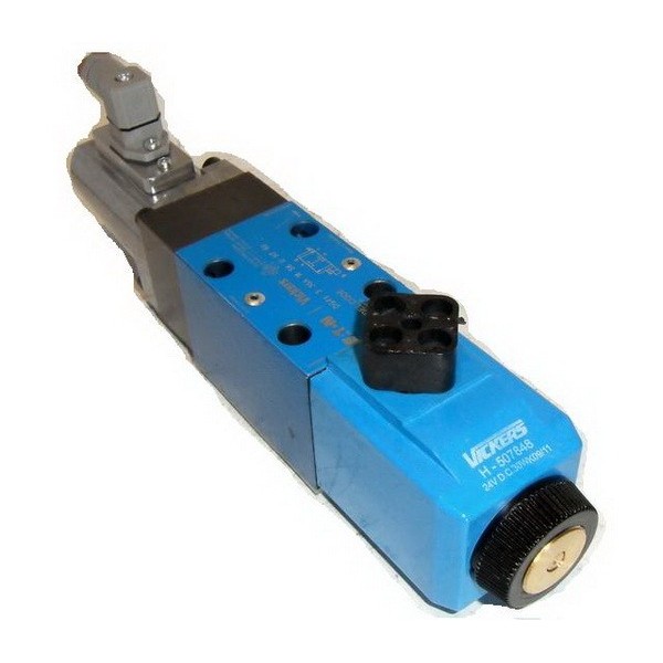 Solenoid direct. control valve