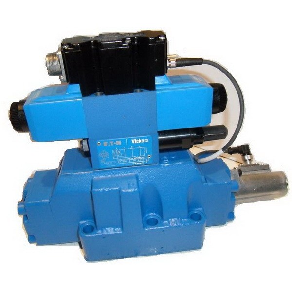 Solenoid direct. control valve