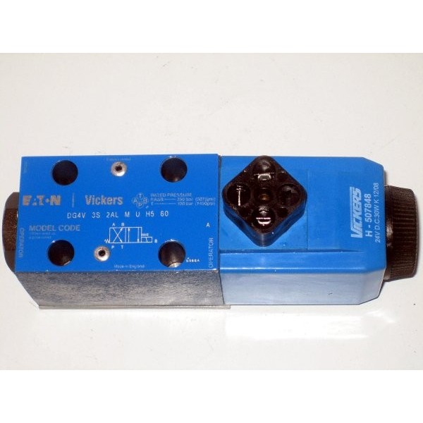 Solenoid direct. control valve