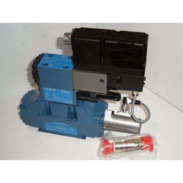 Solenoid direct. control valve