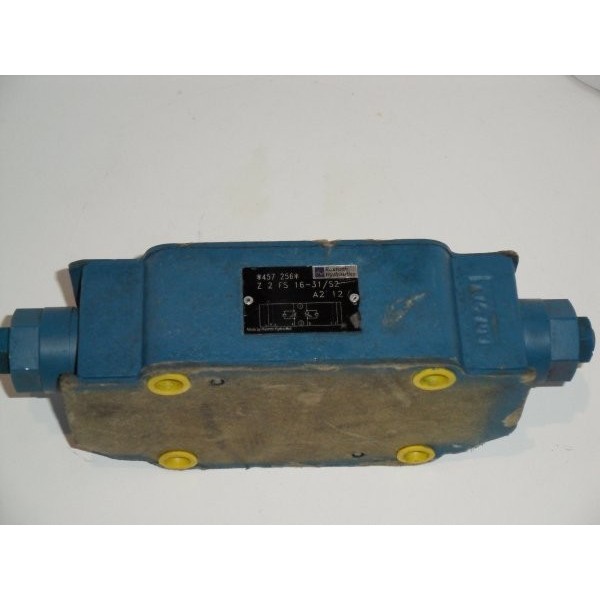 Solenoid direct. control valve