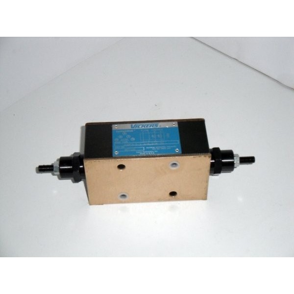 Solenoid direct. control valve