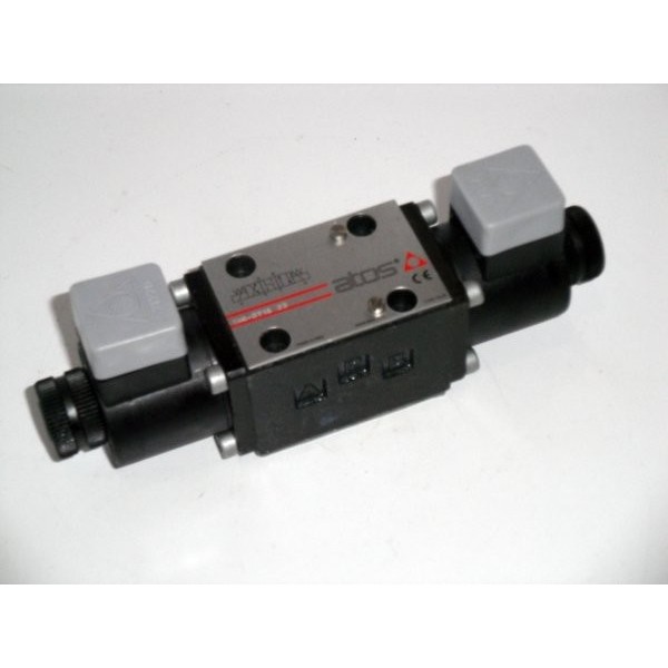 Solenoid direct. control valve