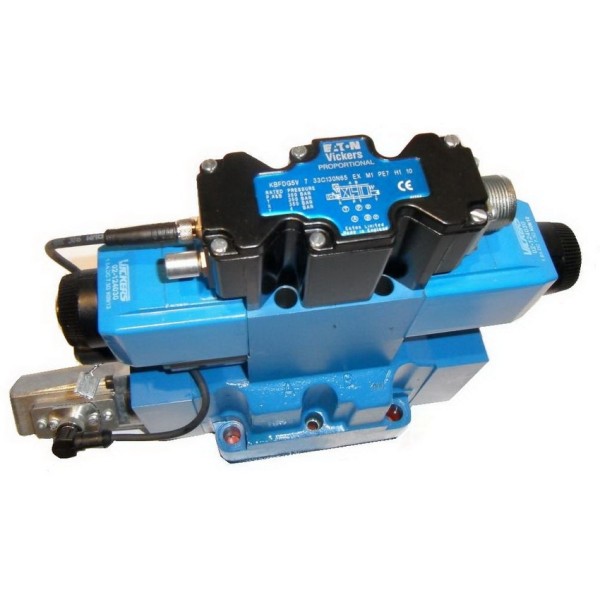 Solenoid direct. control valve