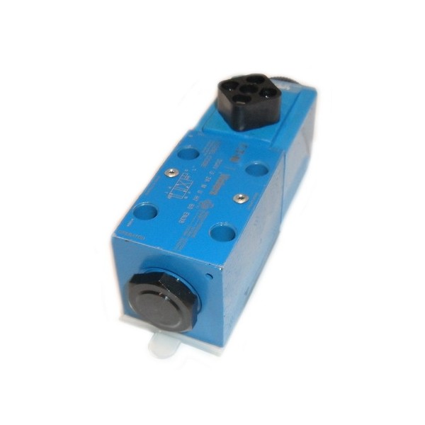 Solenoid direct. control valve