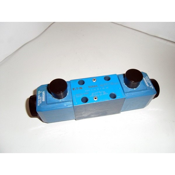 Solenoid direct. control valve